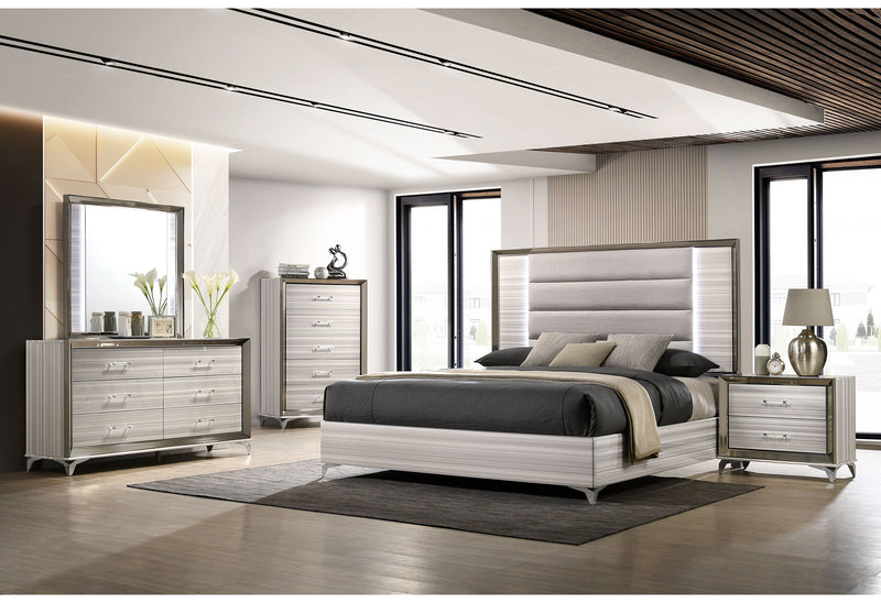 Zambrano - 5 Piece King Bedroom Set - White